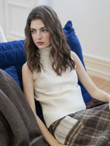 Poise Turtleneck Vest