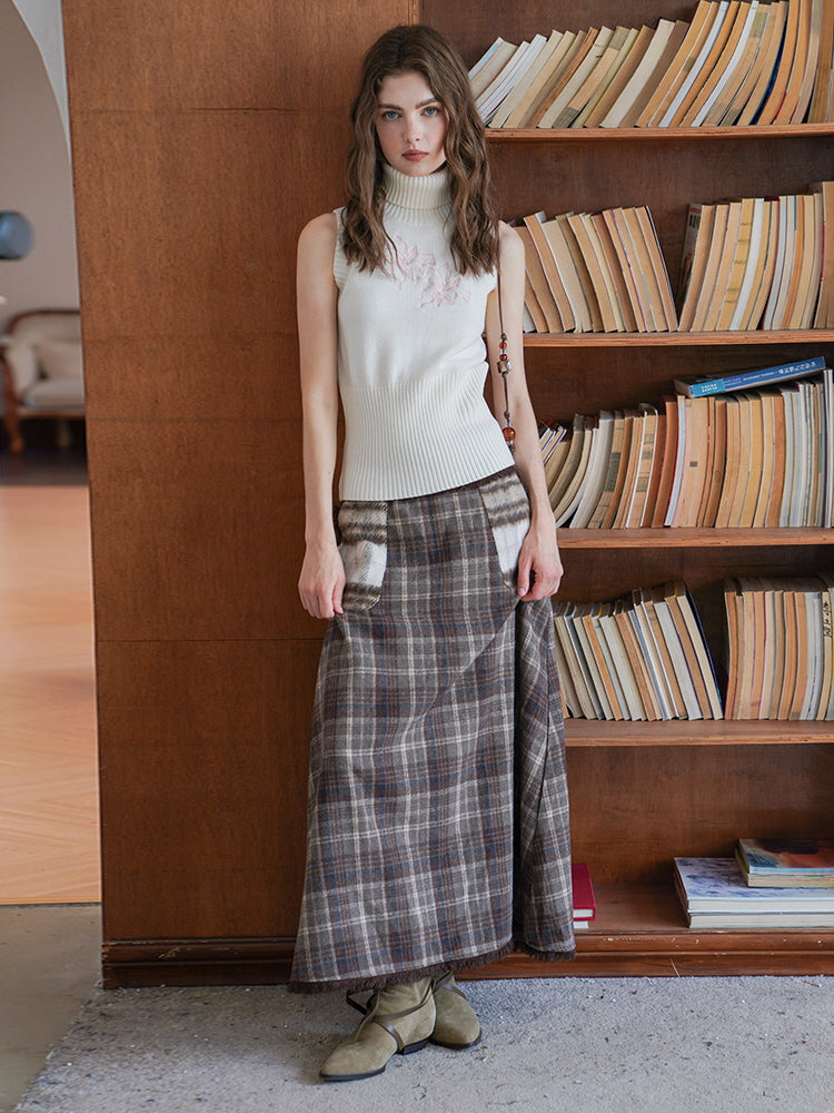Poise Turtleneck Vest