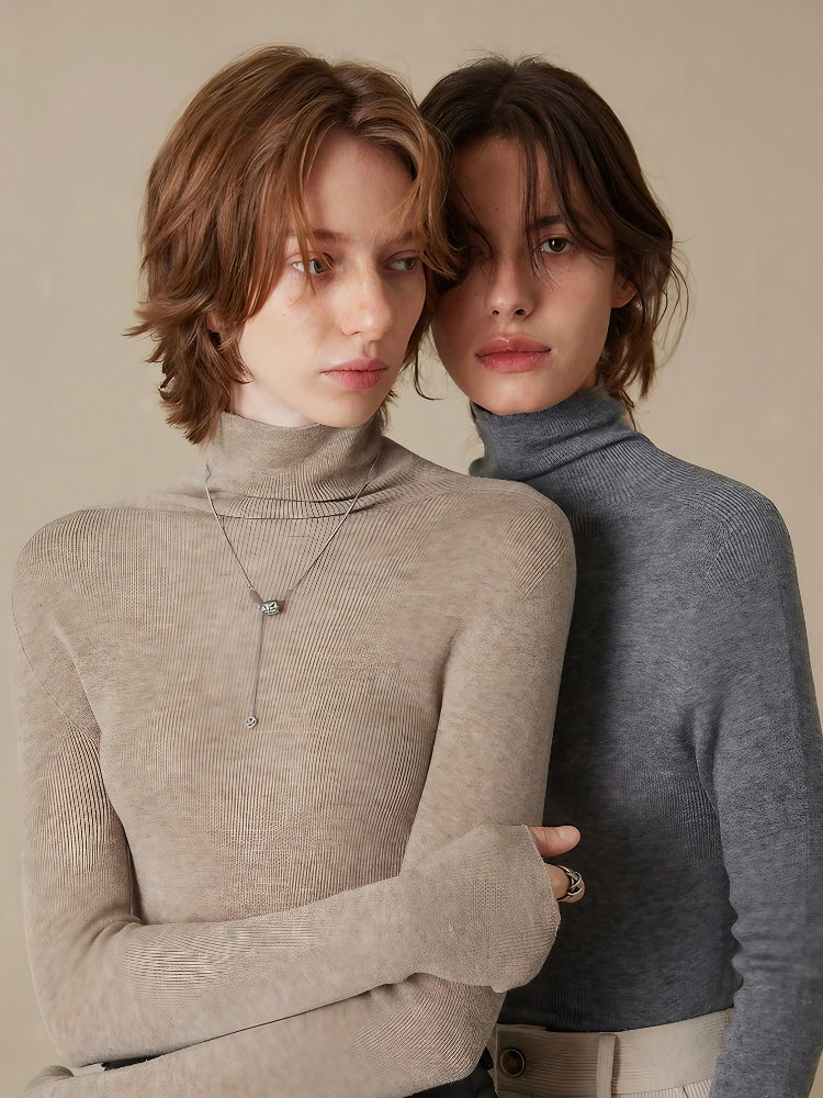 Sleek Essential Turtleneck