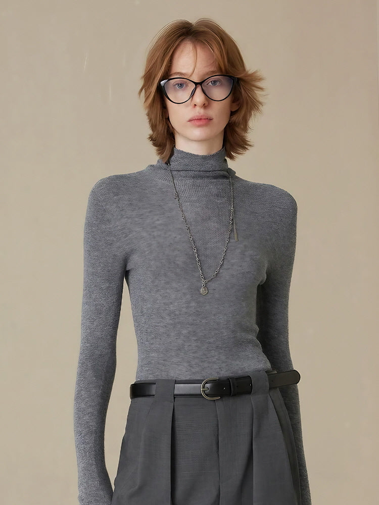 Sleek Essential Turtleneck