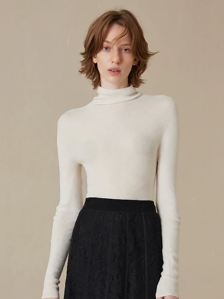 Sleek Essential Turtleneck
