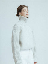 Minimal Turtleneck Pullover